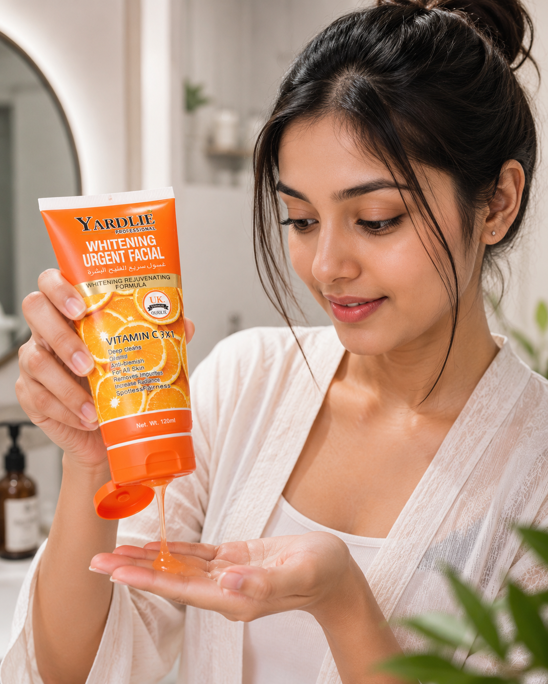 Yardlie Professional Vitamin C Whitening Urgent Facial Wash – 120ml | Brightening & Deep Cleansing Face Wash